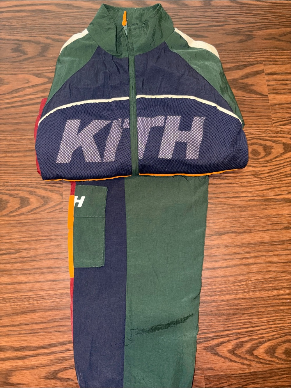 Kith Dark Green Mesh-Trim Windbreaker Pants